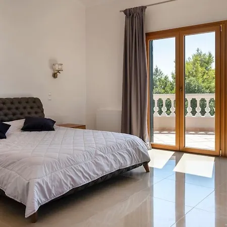 Coastal Elegance Villa *