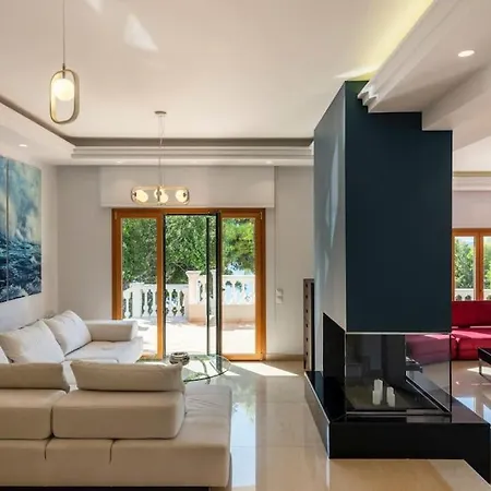 Coastal Elegance Villa *