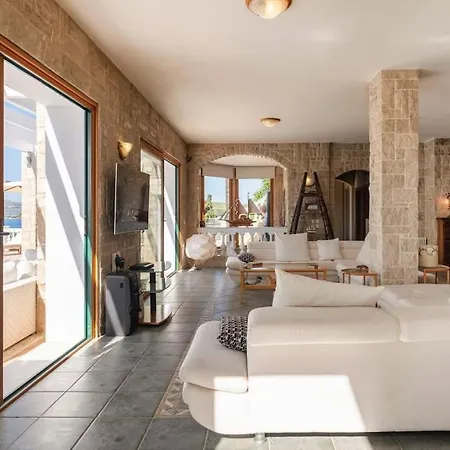 Coastal Elegance Villa *